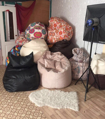 na_fotosessii.jpg (165.99 КБ) 122421 просмотр Готовые кресла на фотосессии.