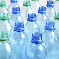 Пункт приёма и переработка пластиковых бутылок.