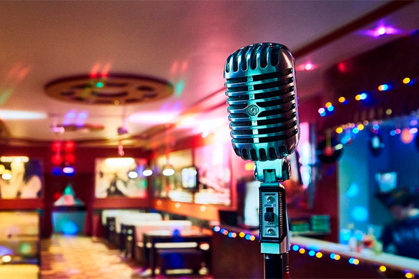 karaoke-bar